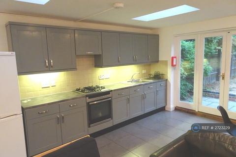 6 bedroom semi-detached house to rent, Windmill Road, Headington, Oxford, OX3