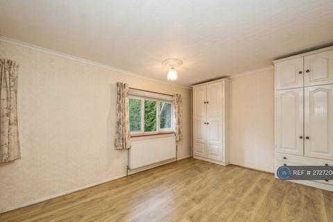 undefined, Worton Road, Isleworth, TW7