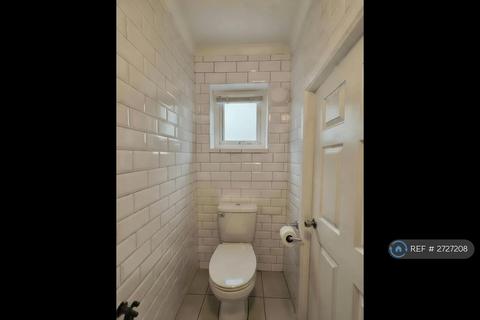 3 bedroom terraced house to rent, Worton Road, Isleworth, TW7