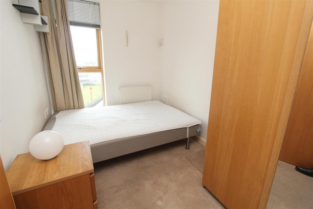 Bed 2.JPG