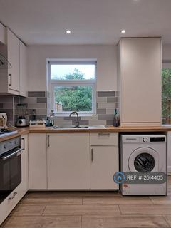 2 bedroom terraced house to rent, Andover Close, Feltham, TW14