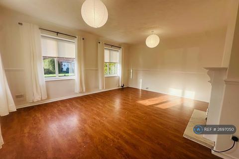 3 bedroom semi-detached house to rent, Westfield Drive, Ribbleton, Preston, PR2