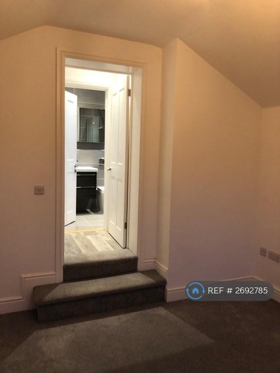 Bedroom Adjacent To Bathroom