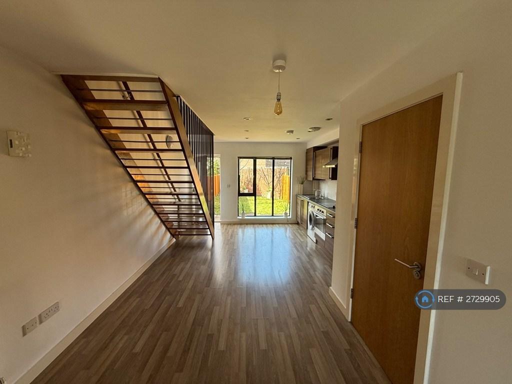 Lounge/Kitchen