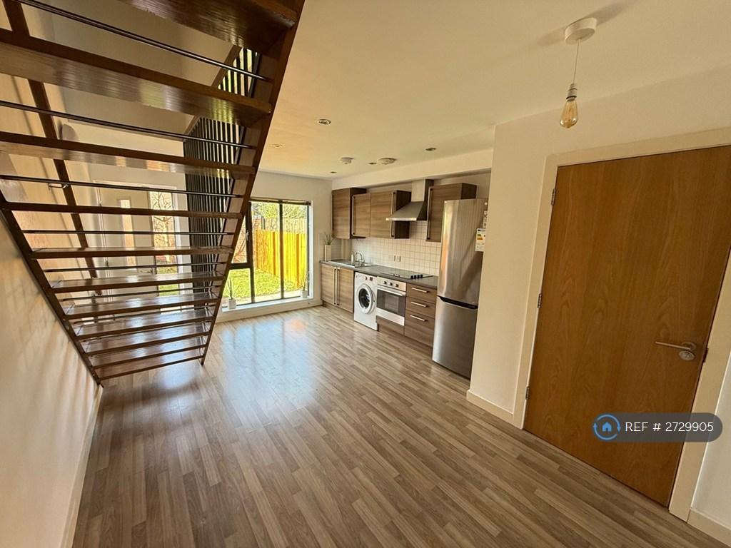 Lounge/Kitchen