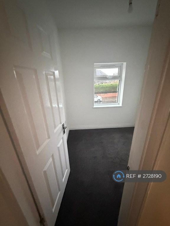Small Front Bedroom