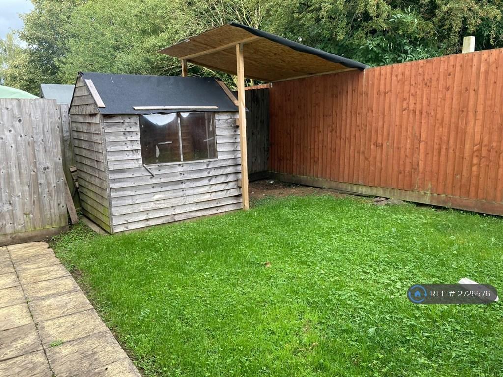 Garden Shed And Covered Area + Entrance