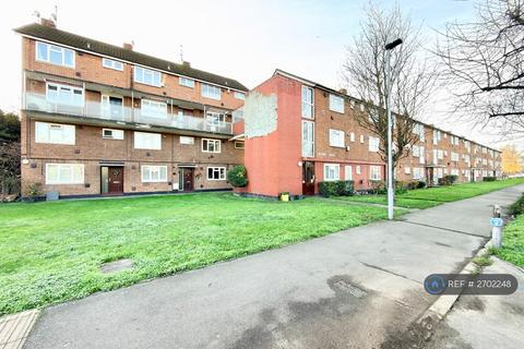 2 bedroom maisonette to rent, Roding Lodge, Ilford, IG1