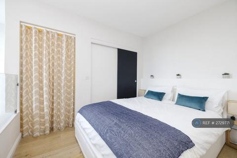 undefined, Mcdonald Road, Edinburgh, EH7