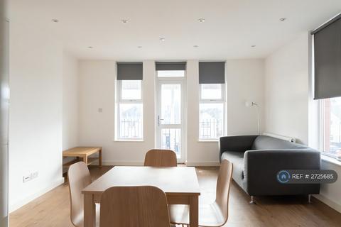 2 bedroom flat to rent, North Road, Cardiff, CF14