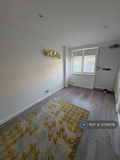 1 bedroom flat to rent, Manor Road, Mitcham, CR4