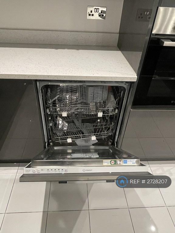 Integrated Dish Washer