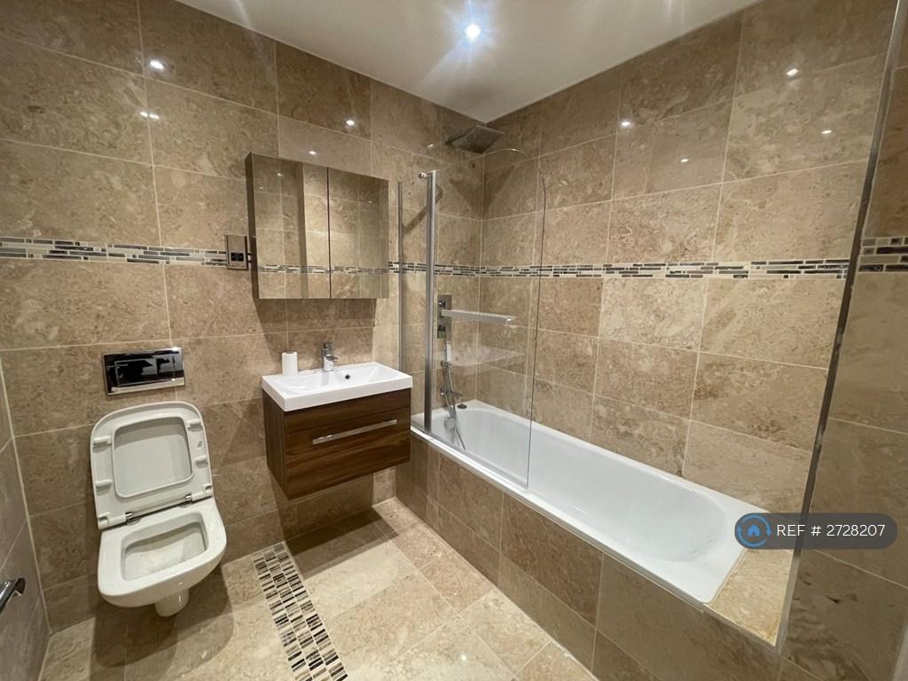 Main Bathroom