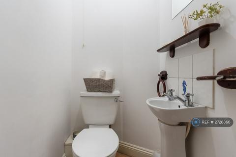 1 bedroom flat to rent, New River Court, Enfield, EN1