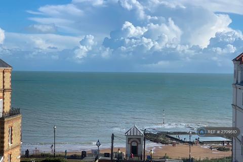 3 bedroom flat to rent, Chandos Square, Broadstairs, CT10