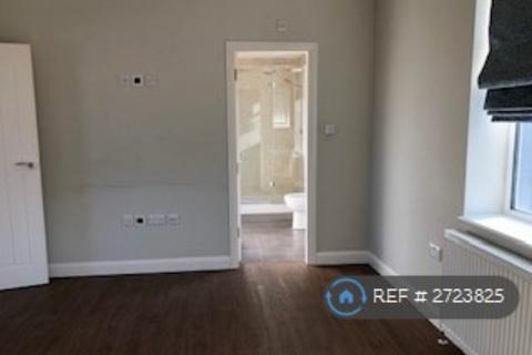 undefined, Brighton Road, South Croydon, CR2