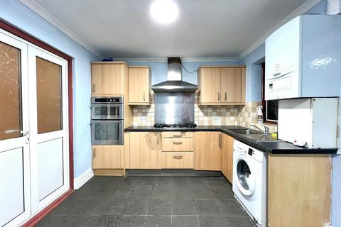 undefined, Hickling Road, Ilford IG1