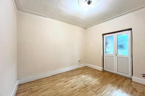 undefined, Hickling Road, Ilford IG1