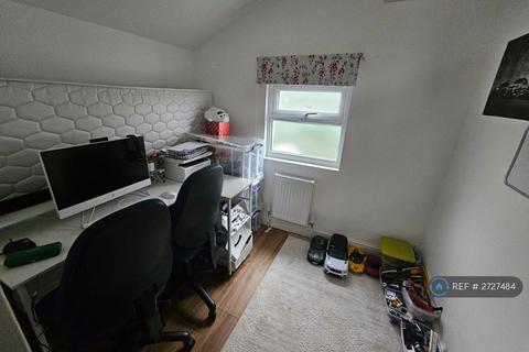 undefined, Cross Road, Enfield, EN1