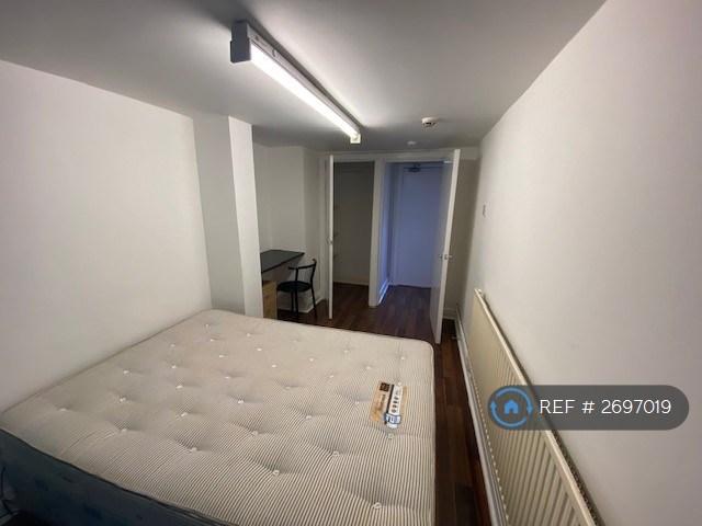 Room b