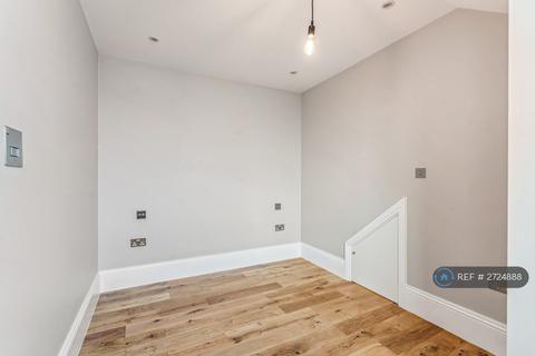 1 bedroom flat to rent, Gidar House, Uxbridge, UB10