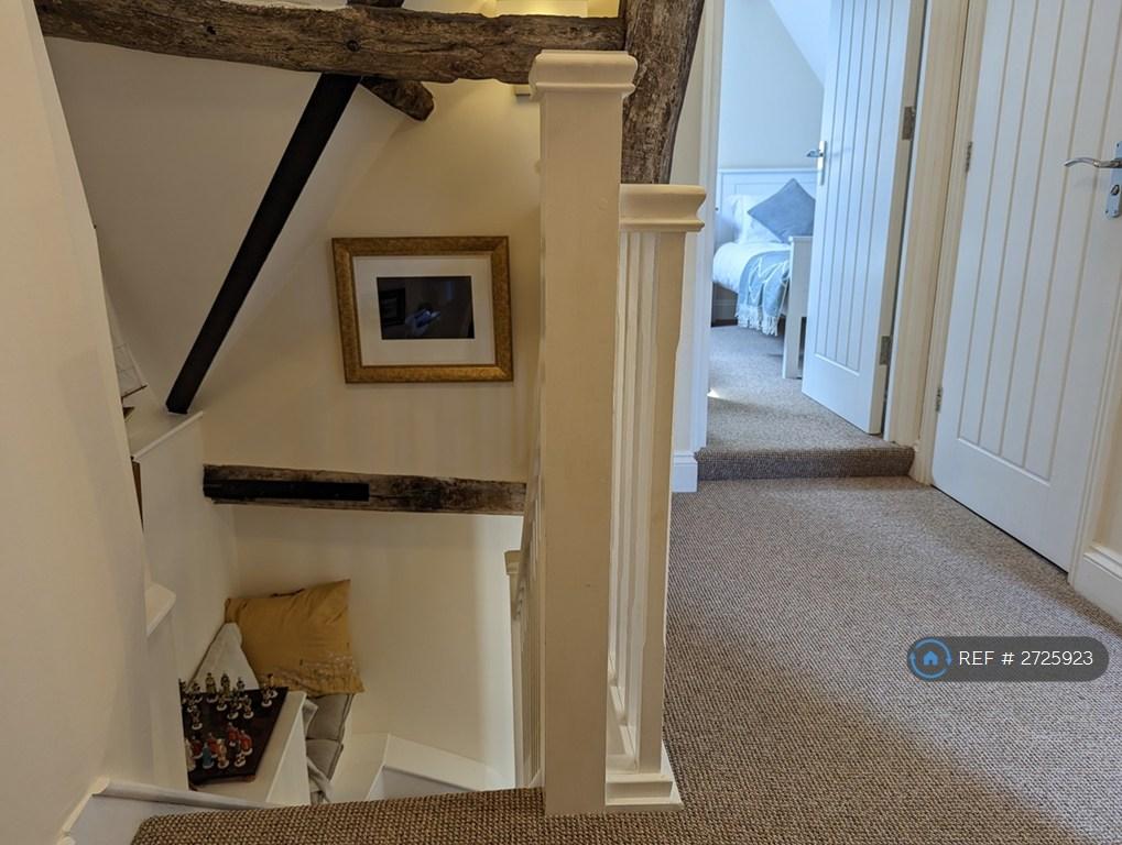 2nd Floor Landing