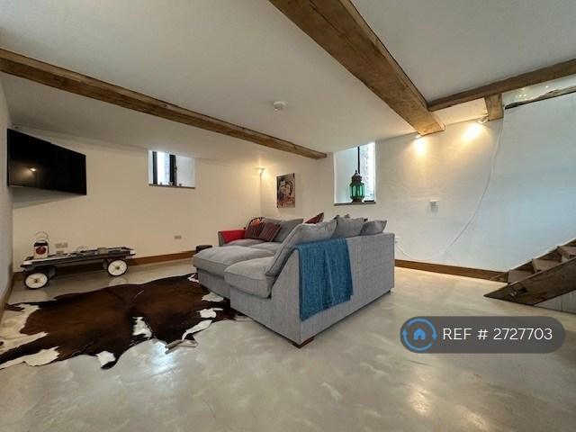 Lower Lounge