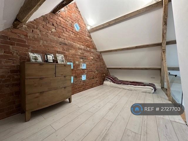 Bedroom 3 Mezzanine