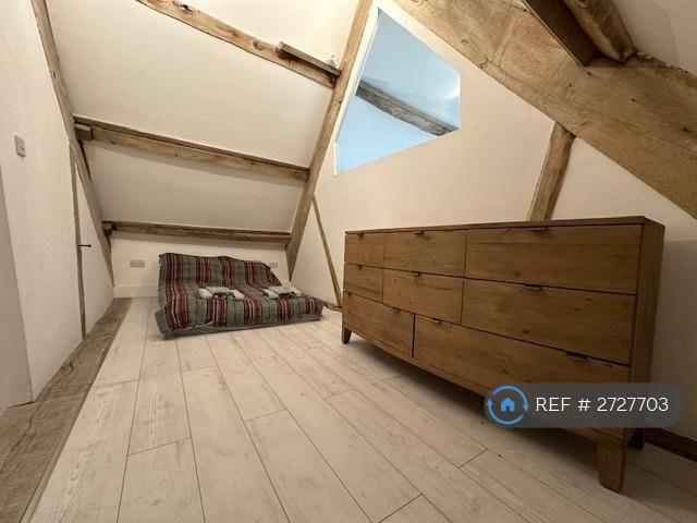 Bedroom 4 Mezzanine