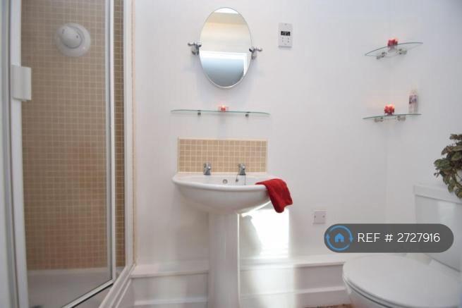 En Suite Bathroom