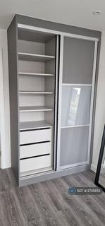 1 bedroom flat to rent, Montrose House, Slough, SL1
