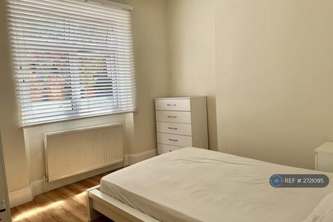 2 bedroom flat to rent, Victoria Road, London, NW6
