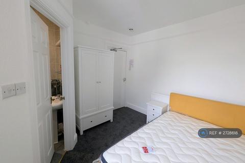 undefined, Edgecumbe Avenue, Newquay, TR7