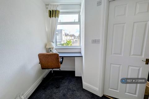 undefined, Edgecumbe Avenue, Newquay, TR7