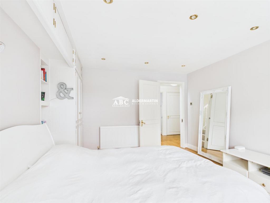 CAM03827 G0-PR0077-STILL005.jpg