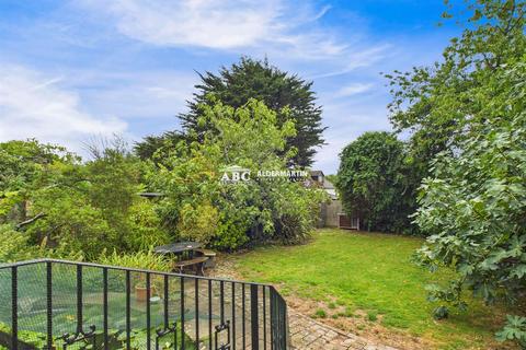 undefined, Penshurst Gardens, Edgware