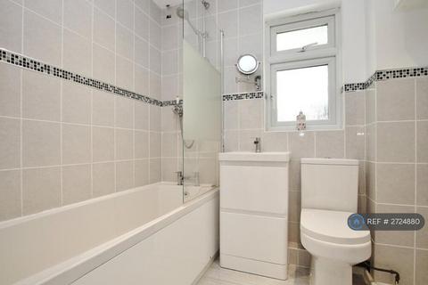 undefined, Oak Ridge, West End, Woking, GU24