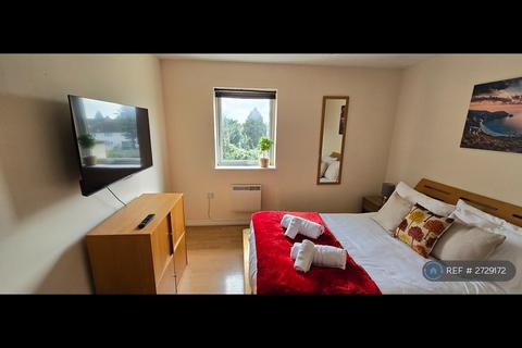 undefined, Little London Close, Uxbridge, UB8