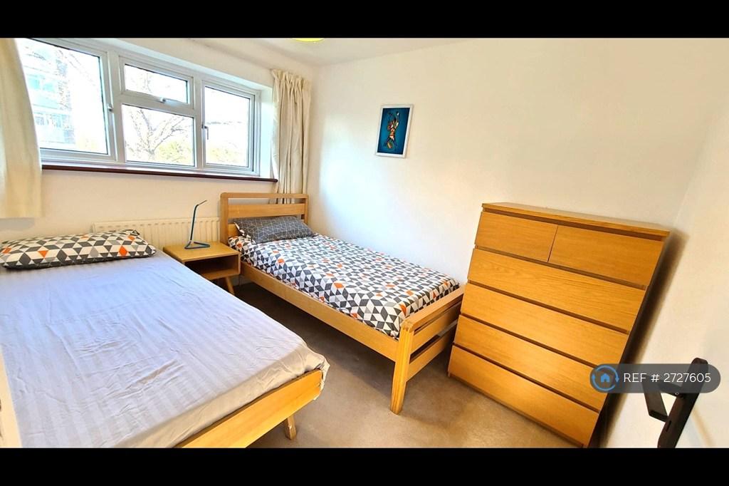 Second Bedroom As Twin