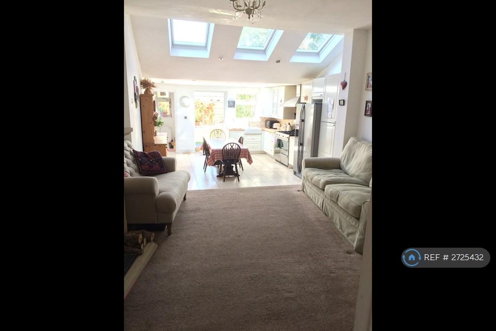 Open Plan Kitchen/Dining/Lounge