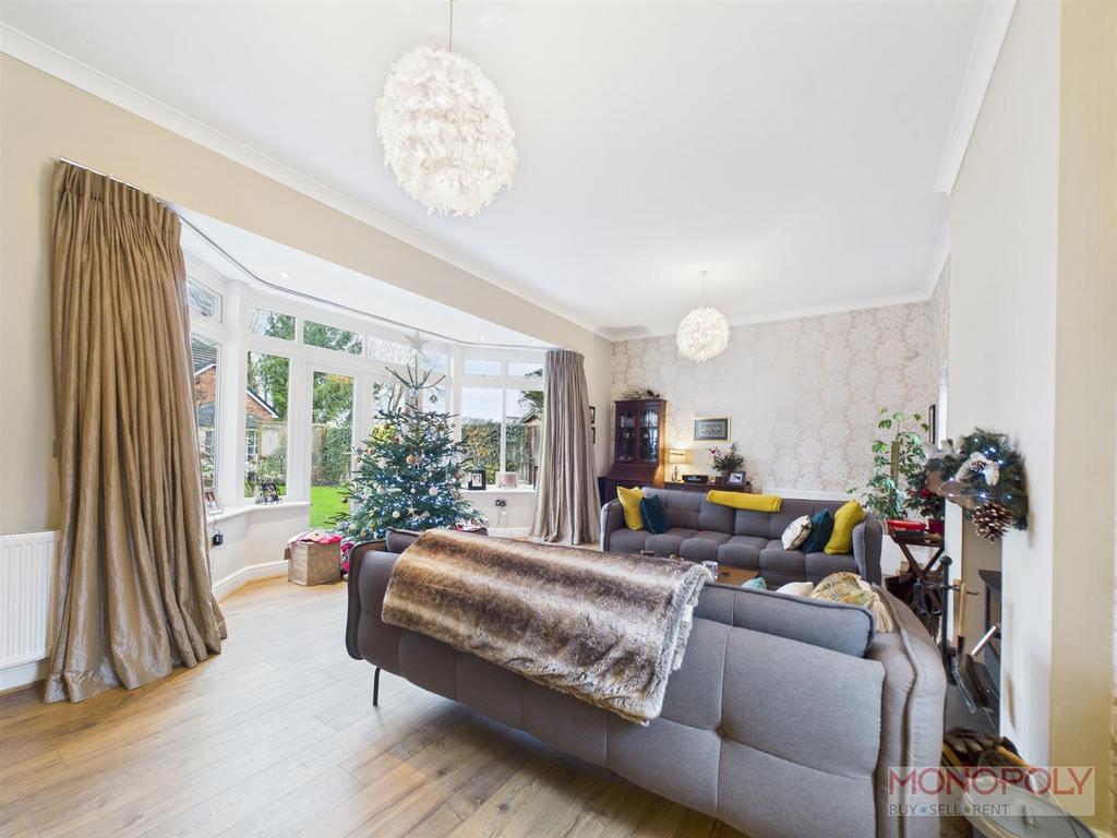 CAM03815 G0-PR0374-STILL025.jpg