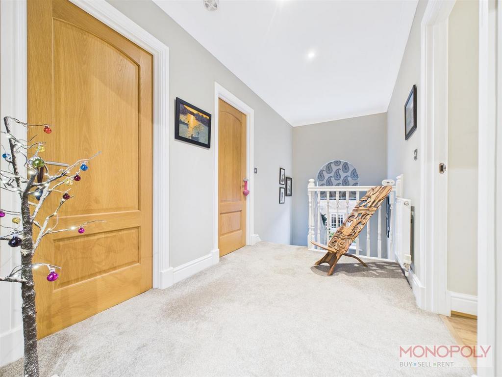 CAM03815 G0-PR0374-STILL036.jpg