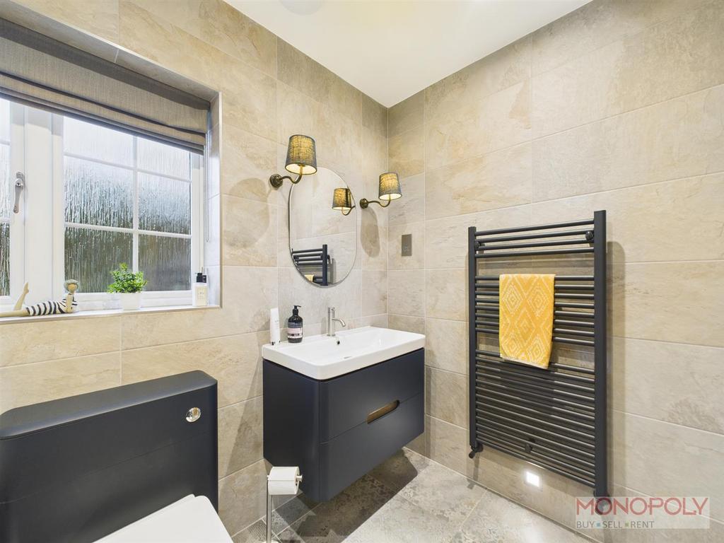 CAM03815 G0-PR0374-STILL042.jpg