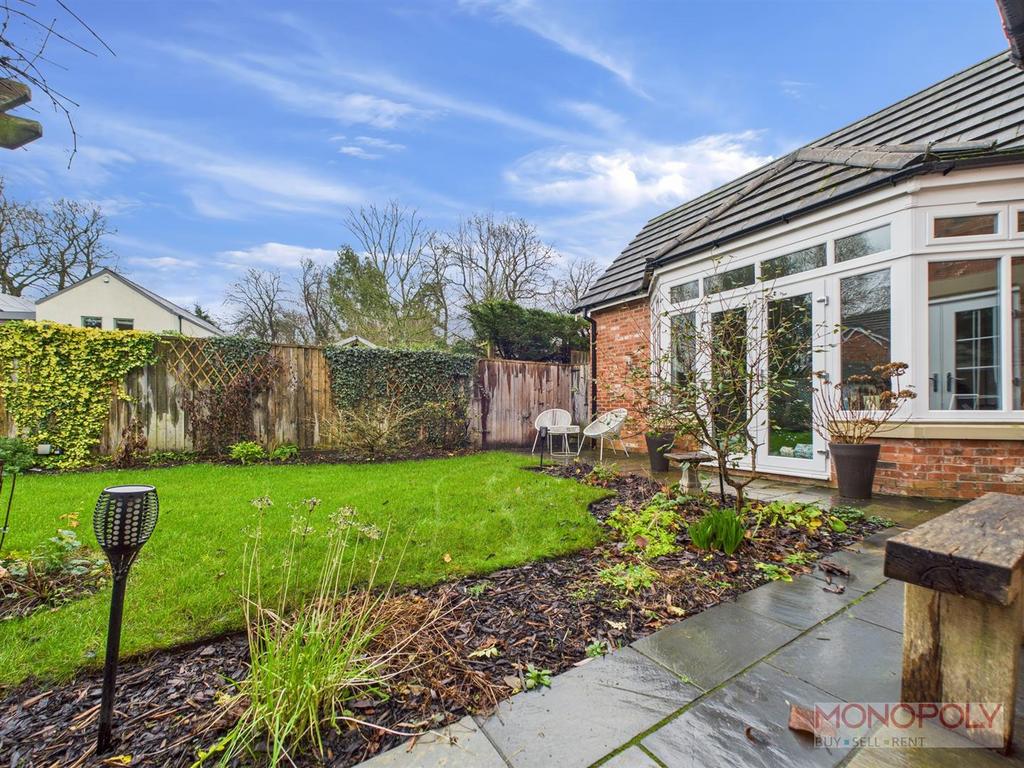 CAM03815 G0-PR0374-STILL056.jpg