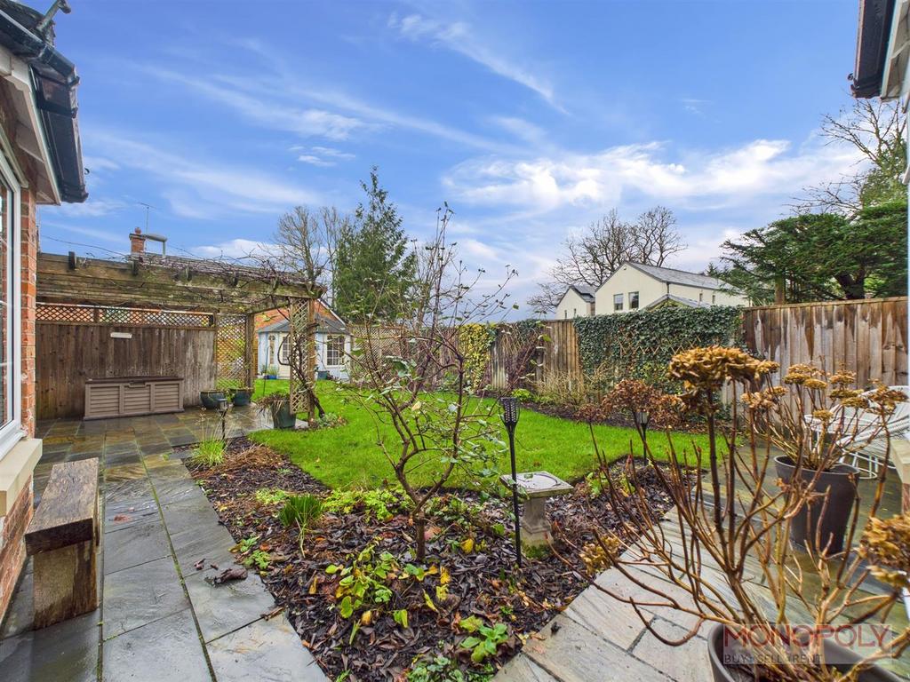 CAM03815 G0-PR0374-STILL057.jpg