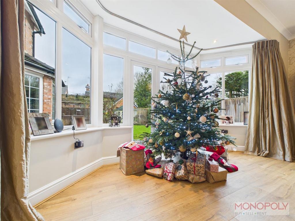 CAM03815 G0-PR0374-STILL032.jpg