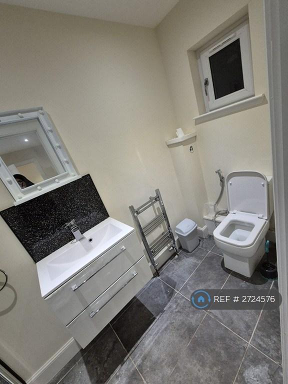 Ensuite Shower