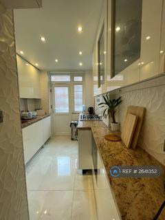 2 bedroom flat to rent, Townshend Court, London, NW8