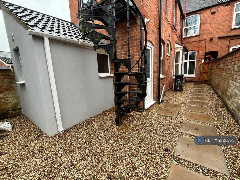 Outside/Garden