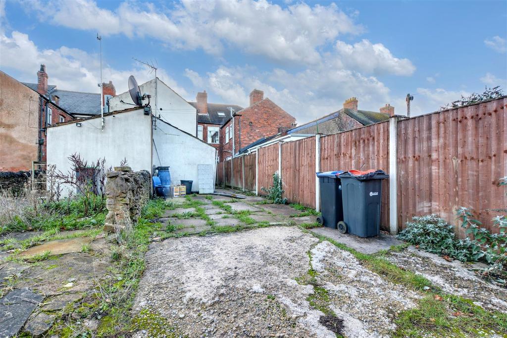 Driveway 1.jpeg